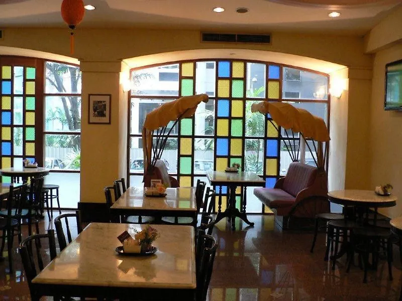 ****  Hotel Royal Singapore Singapore